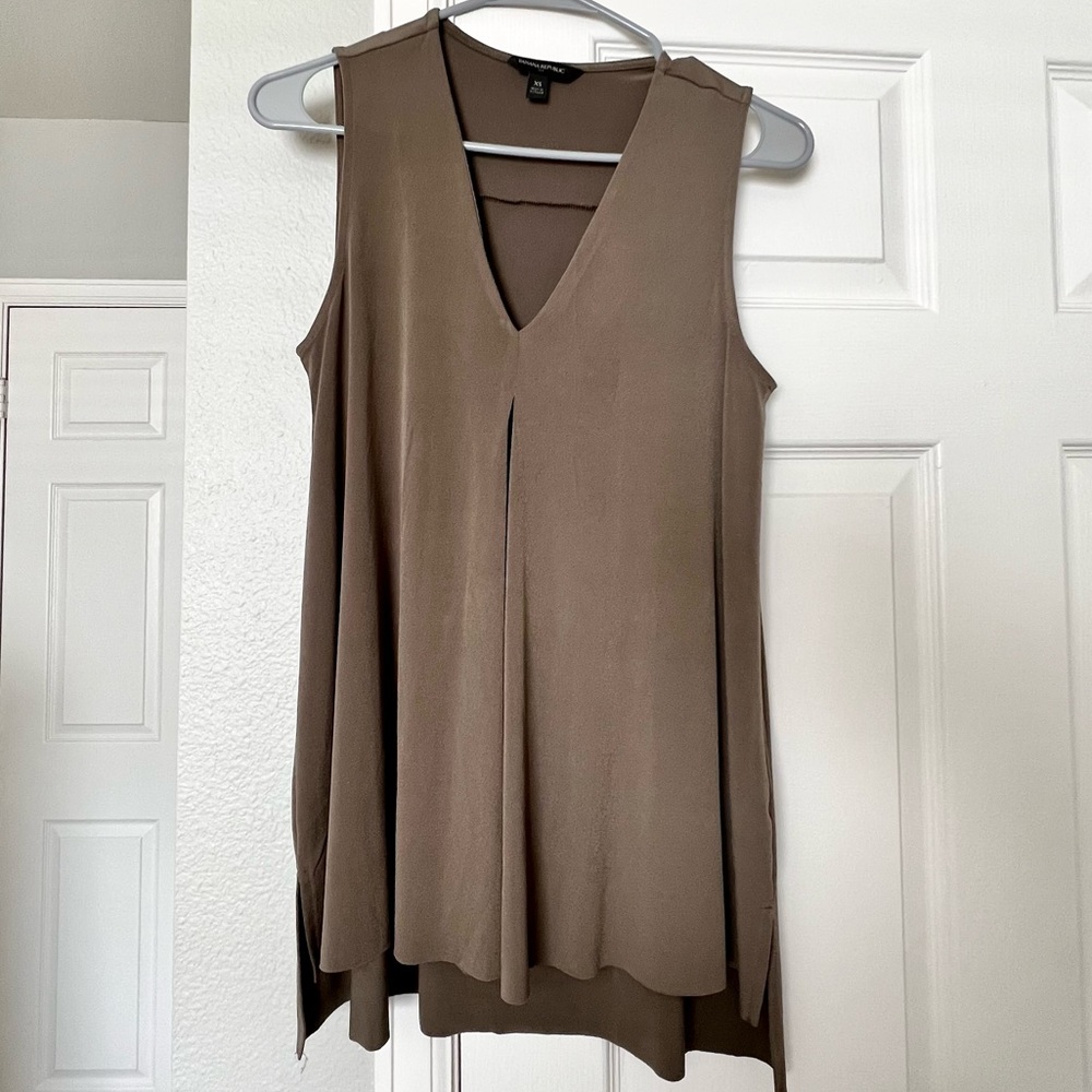 Banana Republic Dressy Top